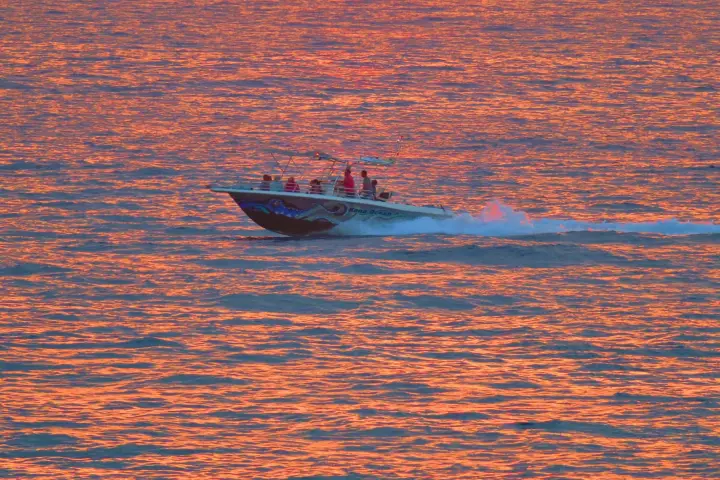 Heading Towards Manta Ray Snorkel Tour
