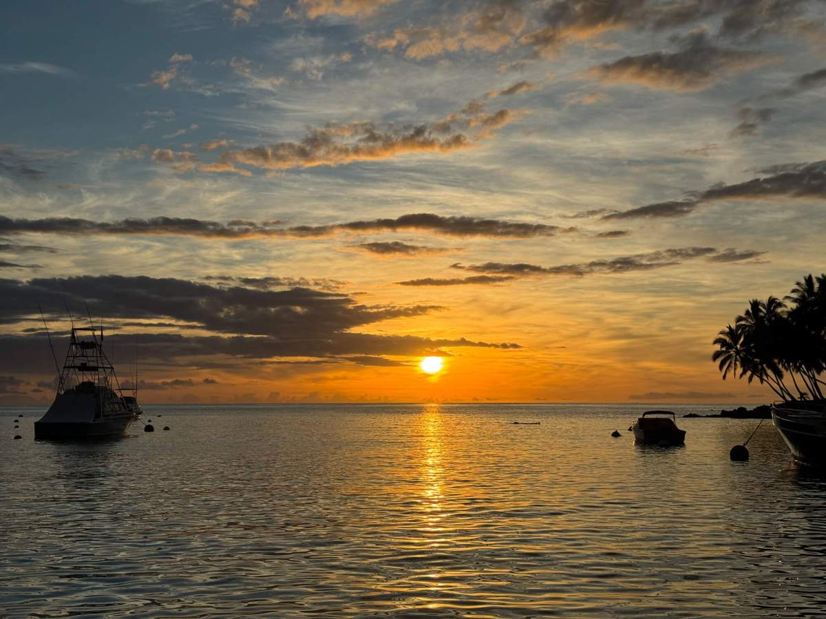 Boat charter out to sea from Kailua-Kona Town Big Island Hawaii